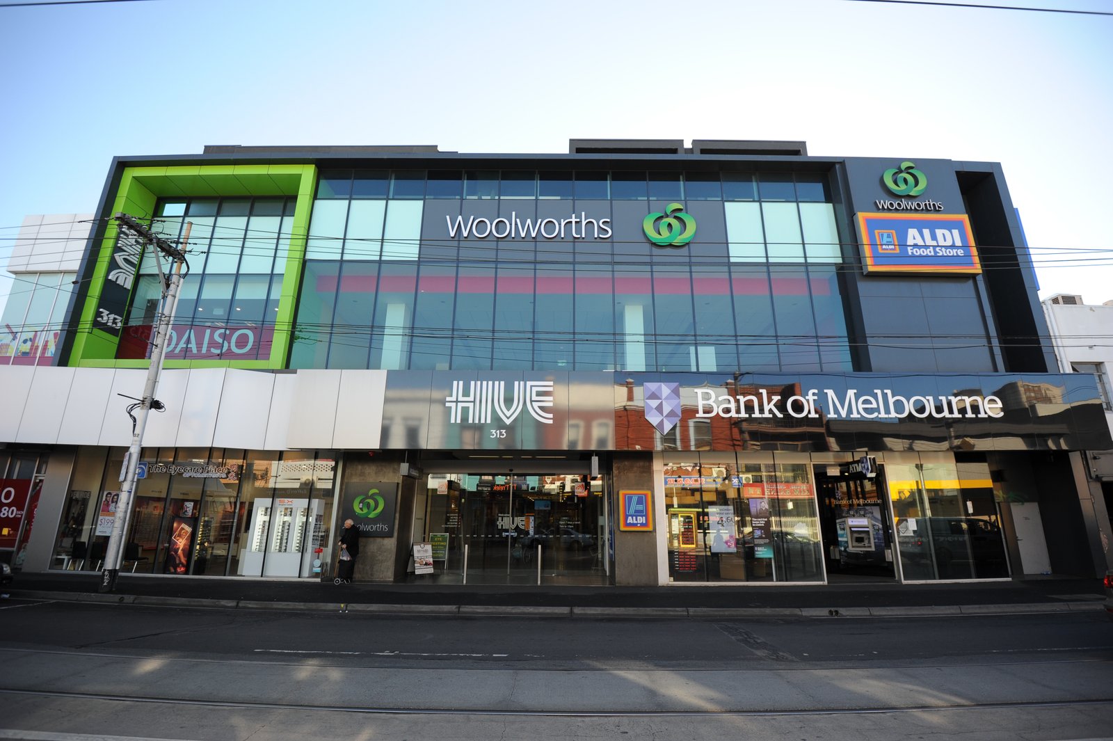 Hive Abbotsford, local supermarket and cafe strip